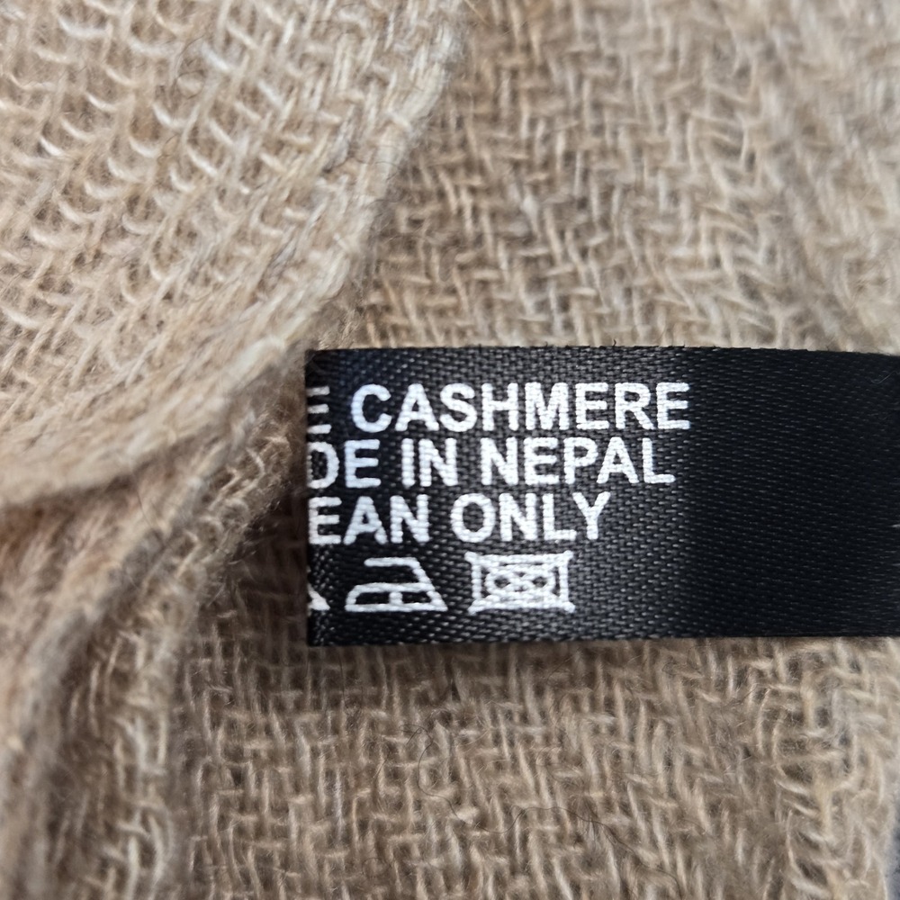 100% Cashmere Scarf Wrap Shawl Beige Camel Oversized Handloomed Nepal 80" Soft - Picture 6 of 7